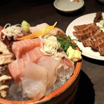 牛たん炭焼 利久 - 