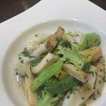 チャイニーズキッチン ヒゲクジラ - 