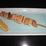 Masunosuke - シャモロックは津軽の地鶏です。お肉の美味しさをシンプルに塩味で引き出します。