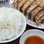 餃子の王将 尼崎三和店 - 