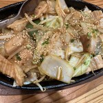 焼鳥・旬肴 泉房 - ホルモン鉄板