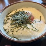 お食事処 なかなか 室家 - とろろたっぷりのマグロ丼