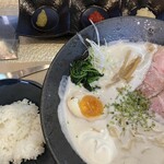 麺屋 クリーム女子 - 料理写真: