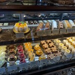 エーグルドゥース - ショーケース