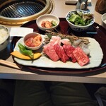 居間焼肉 百欒 - 