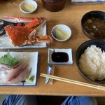 まるは食堂旅館 - 