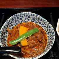 割烹 田一 - 煮込みハンバーグ：デミソース