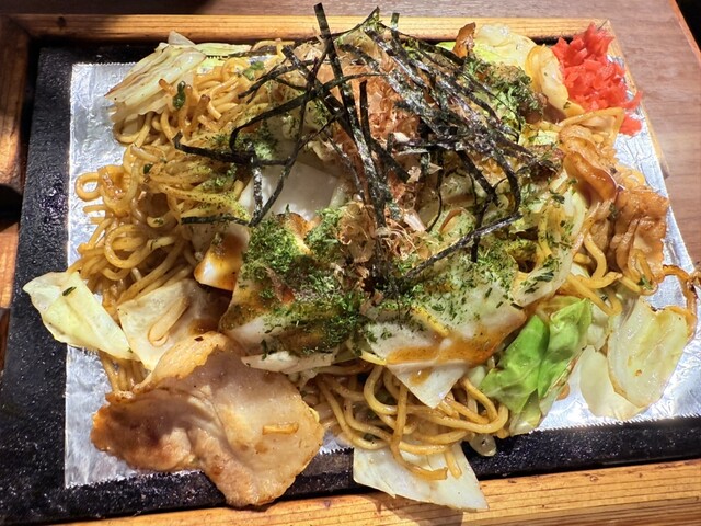 本格的なお好み焼きや一人焼肉がいつでも手軽に楽しめる♪❤多機能☆ホットプレート 和平フレイズ 彩食庵 鉄角型焼肉&すきやき鍋 SM-8557