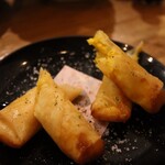 カクニマル - かぼちゃとクリームチーズの春巻き