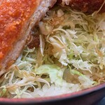 明治亭 - たっぷりのキャベツ