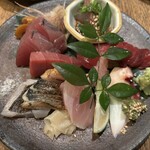 居酒屋 ちょーちょ - 刺身盛り合わせ