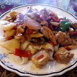 シルクロード ムラト - タベンジ(平麺に鶏と野菜のエスニック炒めのせ)