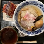 あら炊き中華そば 魚櫓魚櫓 - 