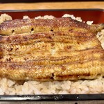 天春 - ご飯大盛りです。