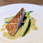 Rigel Restaurant & Bar - スズキのポワレ～白ワインソース～  この日は真鯛でした
