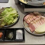 ウォンシャタウン - UFOフォンデュサムギョプサル(2人前)/3,850円