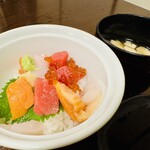 弐乃雪屋 - 八品目
『お食事』