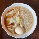 古民家ヌードゥル 黒揚羽森住 - 黒中華、お々油1200円＋雲呑300円＋味付け煮卵150円