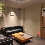 蓬左茶寮 - 素敵なお香の香りのするウェイティングルーム