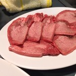 焼肉炭焼亭 - 上タン