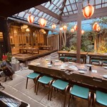 ヨコバチ - 店内