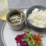 ZEROCORNER - ランチ　1種盛り、飲み物付き