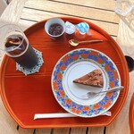 芳心 - クルミ入りチョコ