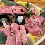 やきにく 虎坊 - 