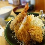 とんかつ生駒 - 