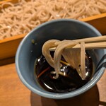 手打ちそば むら季  - 蕎麦を啜る