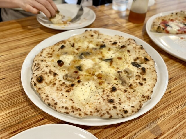 富良野チーズ工房 ピッツァ工房（フラノチーズコウボウ ピッツァコウボウ） - 富良野（ピザ）の写真