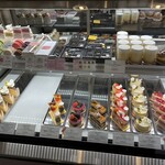 パティシエ・ヒロ ヤマモト - 