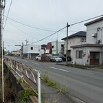 とんかつ零 浜松店 - 駐車場から。