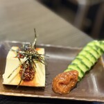 TOKYO焼肉ごぉ - ごぉの冷奴、きゅうり