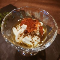 湯葉とイクラの前菜