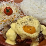びっくりドンキー 広面店 - ベーコンエッグベネバーグディッシュS