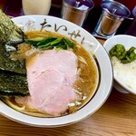麺家 たいせい - スープは鶏油の味がダイレクトに広がります！