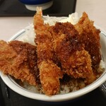 かつや - 秋の海鮮フライ丼