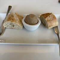 ブラッスリーオザミ 東京スカイツリータウン･ソラマチ店 - パンとご一緒に 吉田豚のリエット（パンはおかわり可）