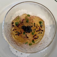 ブラッスリーオザミ 東京スカイツリータウン･ソラマチ店 - 鳥取県産 ズワイガニ・にんじんのムースとコンソメジュレ キャビア添え