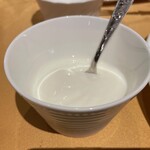 万平ホテル メインダイニングルーム - ヨーグルト