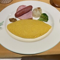 万平ホテル メインダイニングルーム - プレーンオムレツ