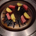 黒毛和牛焼肉 薩摩 牛の蔵 - 