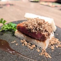 焼肉うしごろ 池袋店 - 和牛ヒレカツサンド トリュフ添え