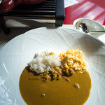 ワン スプーン - 「プレーンクリームカレー」（1,200円）。