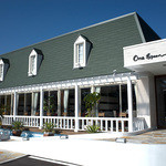 「ワンスプーン」さんの外観。ロケーション的にはイマイチでも雰囲気あります。