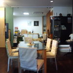 ローチ - 店内