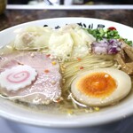 自家製麺 ら～めん かり屋 - 鯛塩わんたんら～めん