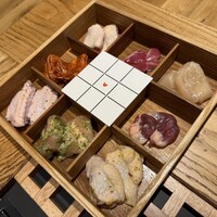 鶏焼き肉 囲 - 