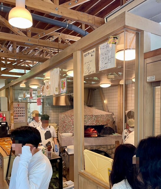 富良野チーズ工房 ピッツァ工房（フラノチーズコウボウ ピッツァコウボウ） - 富良野（ピザ）の写真